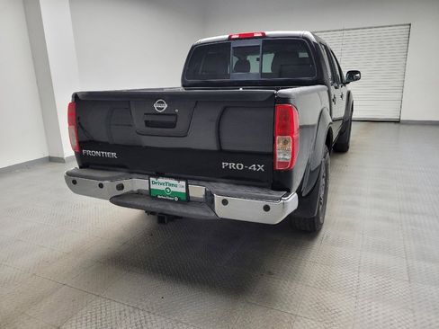 Used 2015 Nissan Frontier PRO-4X image 7