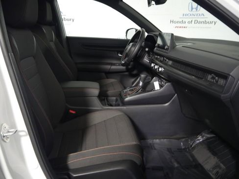 Used 2025 Honda CR-V Sport image 6