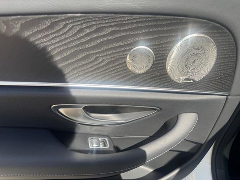 Used 2023 Mercedes-Benz E 350 4MATIC Sedan image 19
