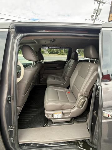 Used 2016 Honda Odyssey Touring Elite image 15