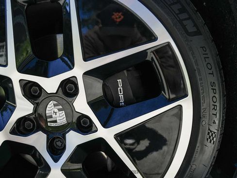 Used 2025 Porsche Taycan RWD image 83