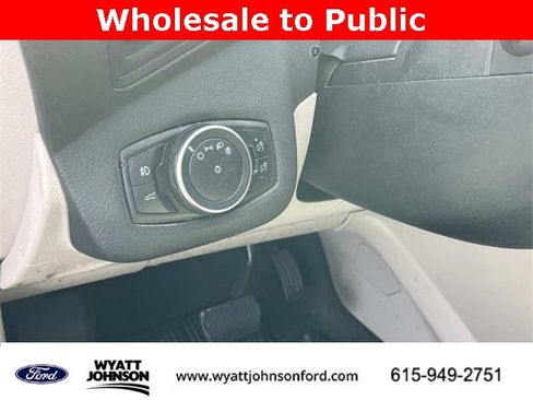 Used 2017 Ford Escape SE image 25