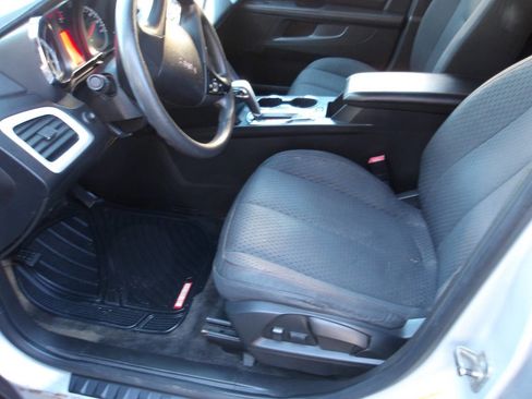 Used 2011 GMC Terrain SLE image 6