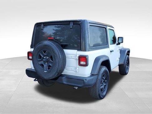 Used 2021 Jeep Wrangler Sport image 5