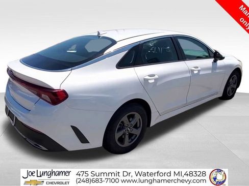 Used 2021 Kia K5 LX FWD image 8