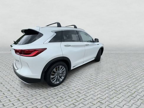 Certified 2025 INFINITI QX50 Luxe w/ Accent Package AWD/4WD image 8