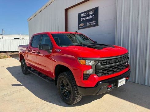 New 2026 Chevrolet Silverado 1500 Custom Trail Boss AWD/4WD image 3
