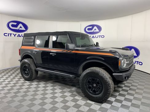 Used 2022 Ford Bronco 4-Door AWD/4WD image 1