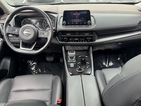 Used 2023 Nissan Rogue SV w/ SV Premium B Package AWD/4WD image 19