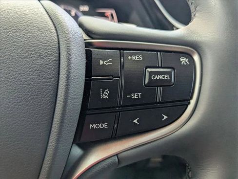 Used 2023 Lexus ES 350 w/ Premium Package image 14