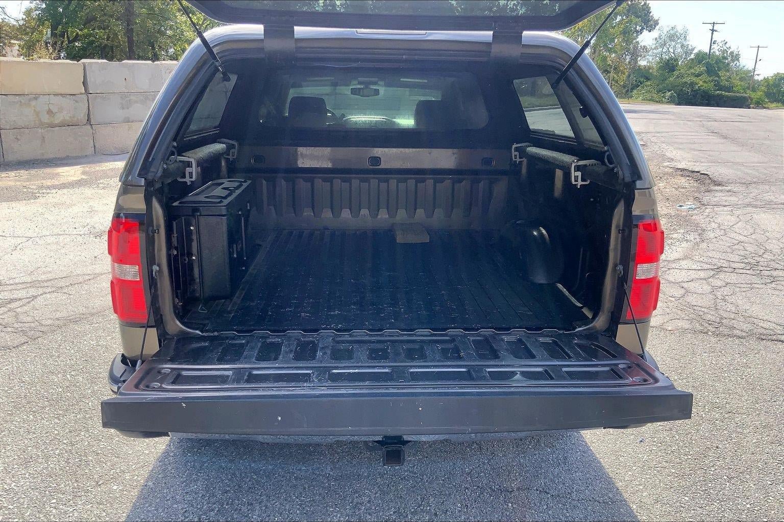 Used 2014 GMC Sierra 1500 SLE w/ SLE Value Package AWD/4WD image 4