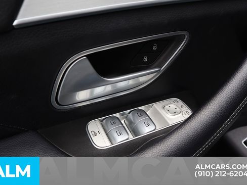 Used 2024 Mercedes-Benz GLE 350 4MATIC image 17