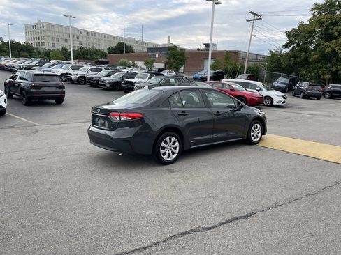 Certified 2025 Toyota Corolla LE AWD/4WD image 8