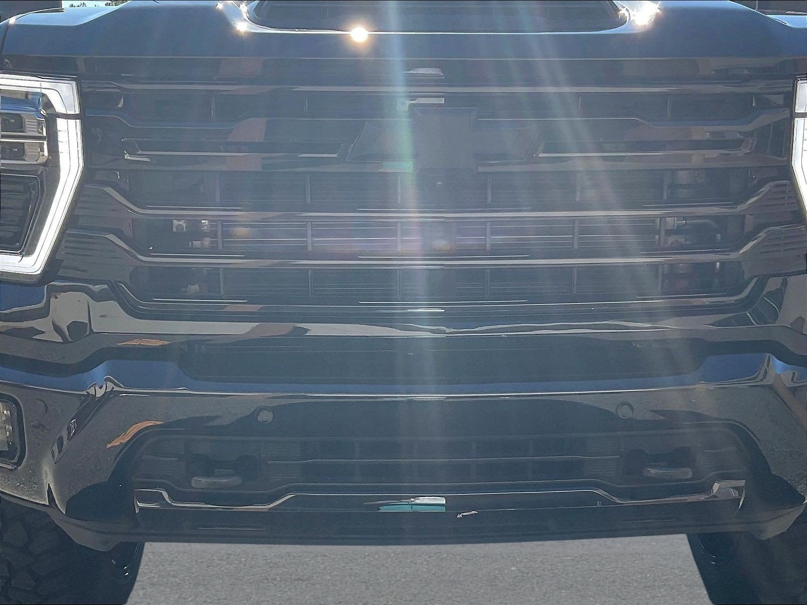 Used 2025 Chevrolet Silverado 2500 High Country w/ Midnight Edition AWD/4WD image 36