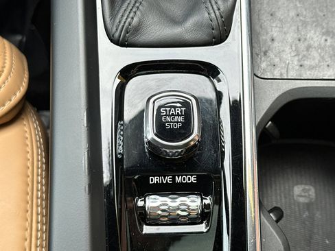 Used 2021 Volvo XC60 T5 Inscription w/ Advanced Package image 25