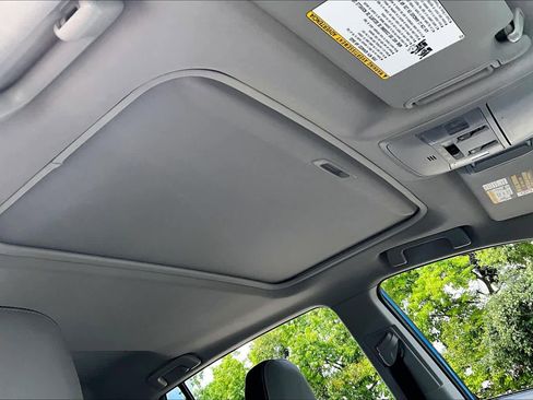 Used 2016 Toyota RAV4 XLE image 13