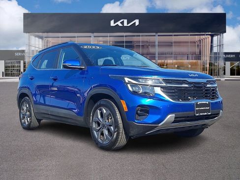 Certified 2024 Kia Seltos S image 1