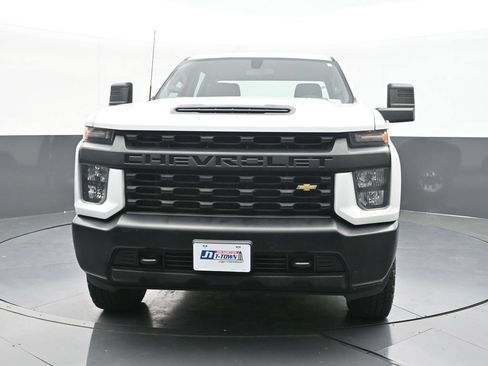 Used 2022 Chevrolet Silverado 2500 W/T AWD/4WD image 2