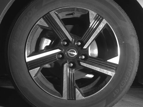 Used 2025 Nissan Sentra SV image 12