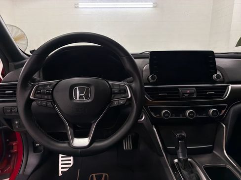 Used 2020 Honda Accord Sport image 8
