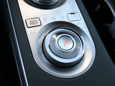 Used 2022 Genesis GV70 2.5T w/ Advanced Package image 30