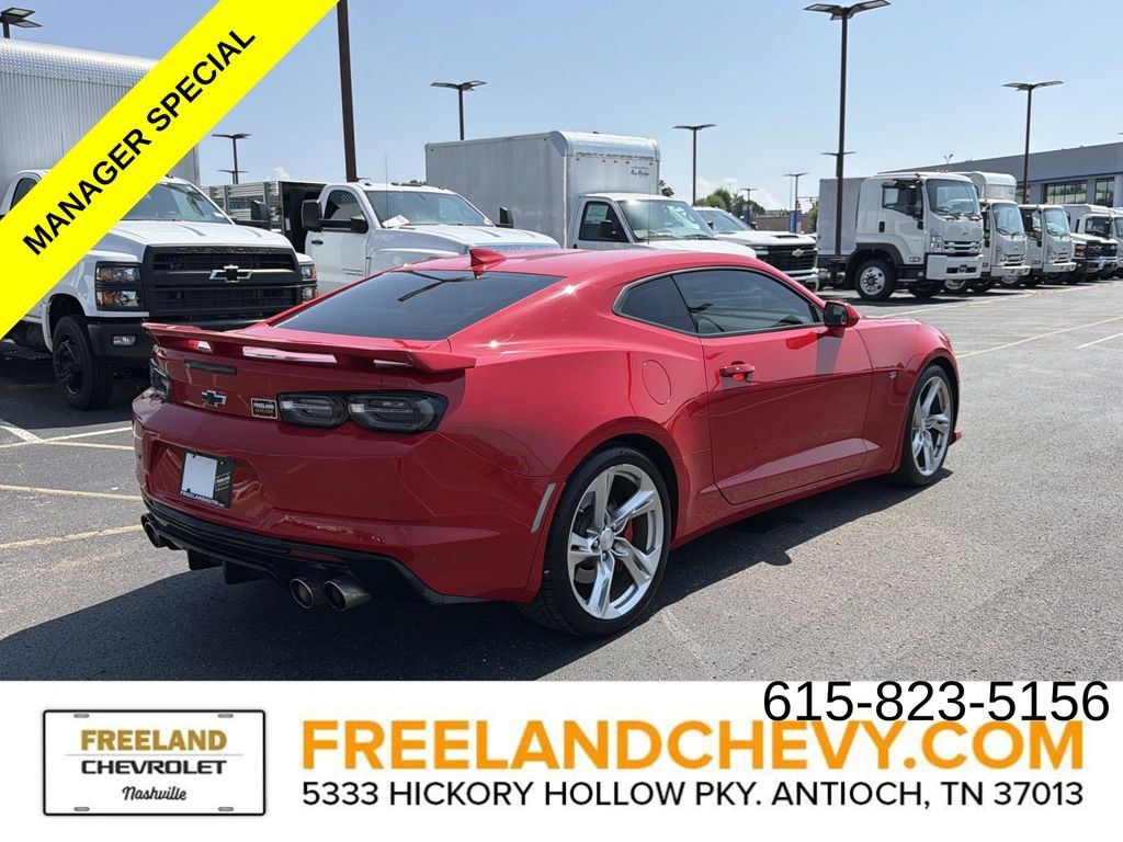 Used 2022 Chevrolet Camaro SS RWD image 3