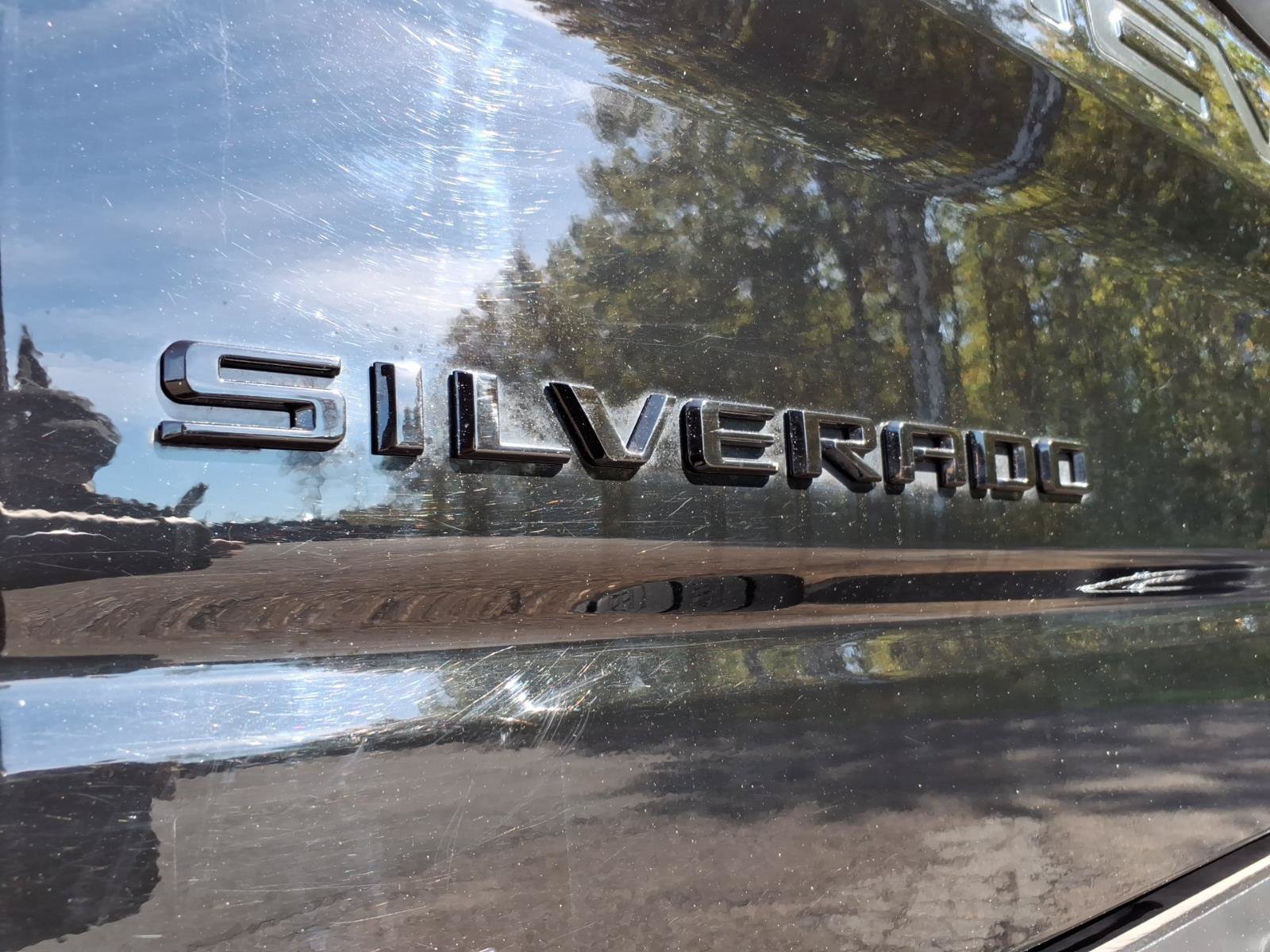 Used 2022 Chevrolet Silverado 1500 LT Trail Boss w/ Bed Protection Package AWD/4WD image 16