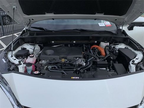 Used 2022 Toyota Venza Limited image 16