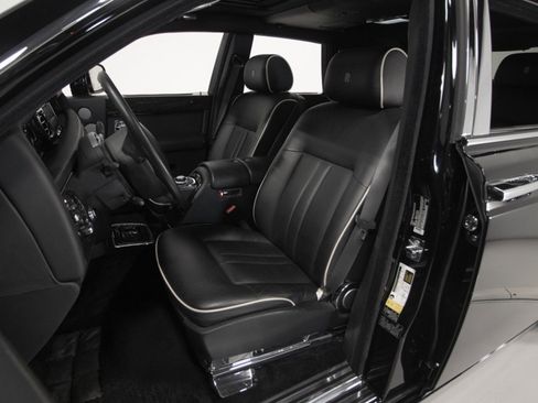 Used 2013 Rolls-Royce Phantom image 3