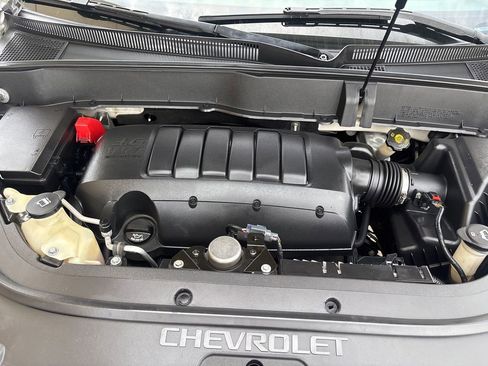 Used 2012 Chevrolet Traverse LT image 24