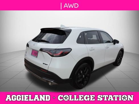 Used 2025 Honda HR-V Sport image 4
