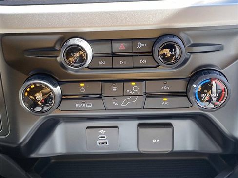 New 2026 Ford F550 4x4 Crew Cab image 25