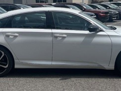 Used 2022 Honda Accord Sport image 5