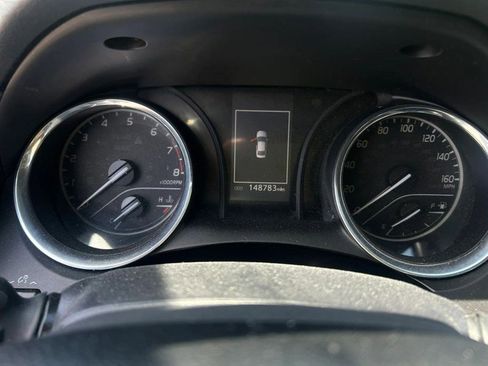 Used 2019 Toyota Camry SE image 12