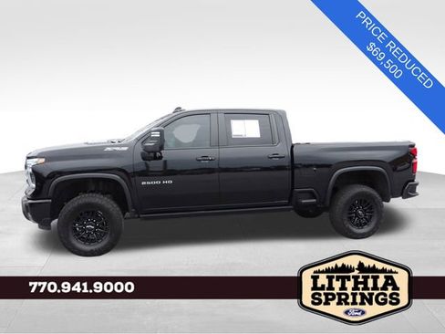 Used 2024 Chevrolet Silverado 2500 ZR2 w/ Technology Package image 4
