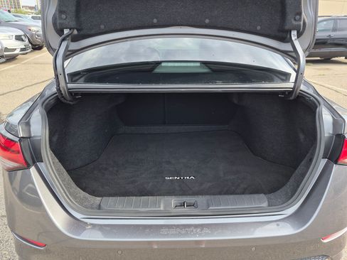 Used 2020 Nissan Sentra SR w/ Premium Package FWD image 27