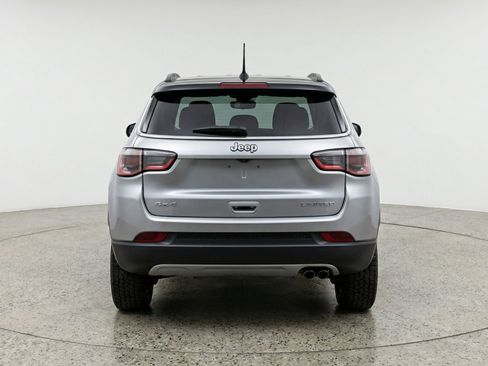 Used 2025 Jeep Compass Trailhawk image 7