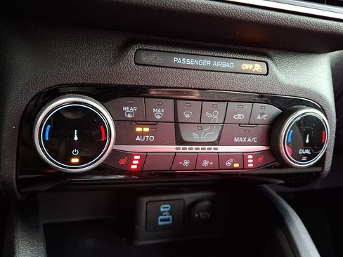 Certified 2022 Ford Escape SE w/ Convenience Package image 19