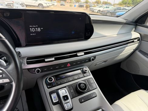 Used 2024 Hyundai Palisade SEL FWD image 21