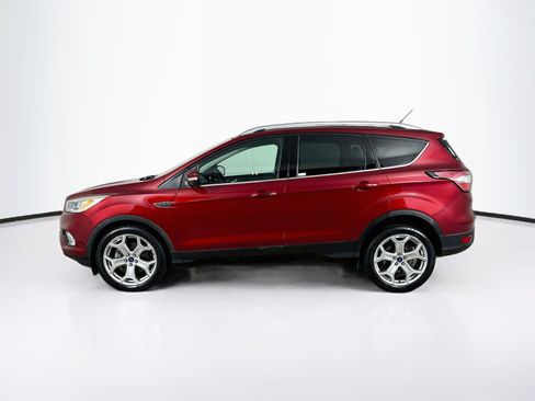 Used 2017 Ford Escape Titanium FWD image 4