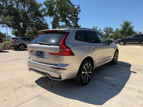 Certified 2024 Volvo XC60 B5 Plus w/ Protection Package Premier AWD/4WD image 5