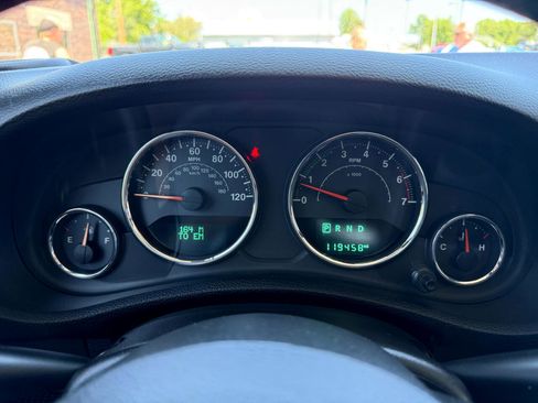 Used 2017 Jeep Wrangler Unlimited Sahara w/ Dual Top Group image 14