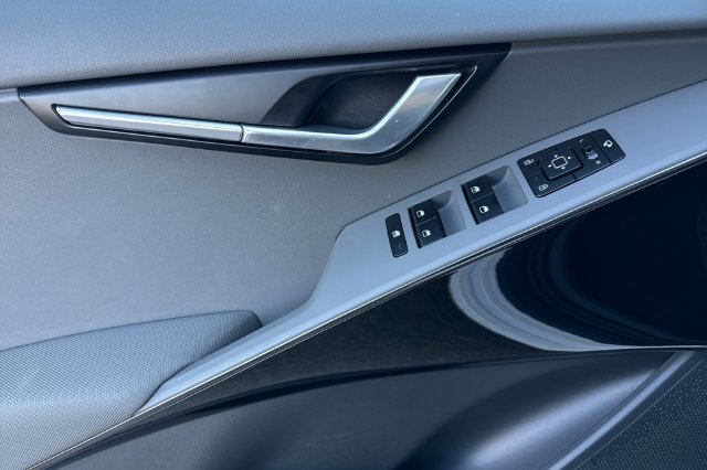 Certified 2025 Kia Niro EX Touring FWD image 13