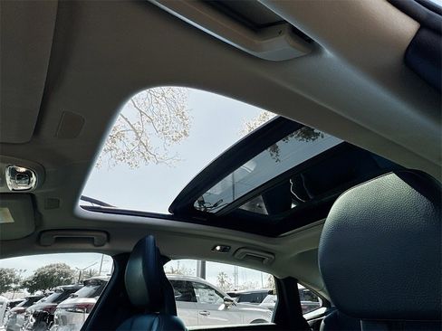 Used 2018 Volvo S90 T5 Momentum w/ Convenience Package image 24