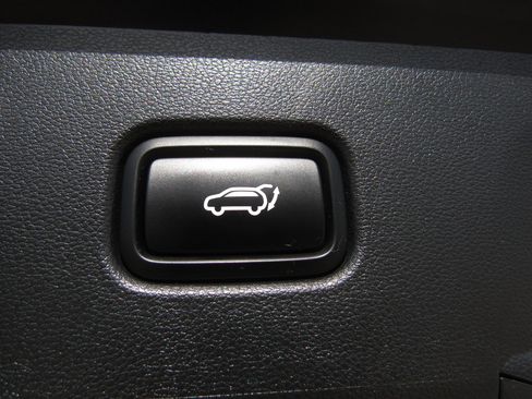 Used 2023 Hyundai Tucson Limited w/ Cargo Package image 14