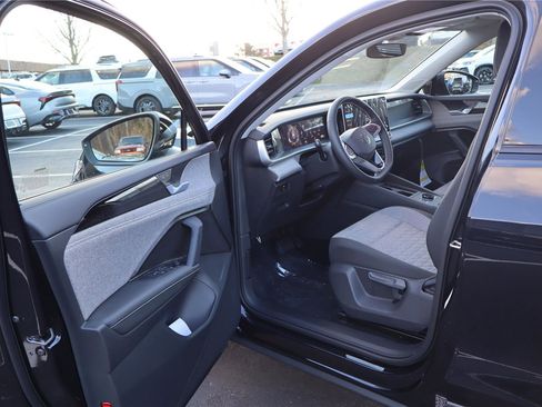 New 2026 Volkswagen Tiguan S image 11