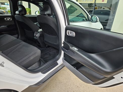 Used 2025 Hyundai Ioniq 6 SE image 21
