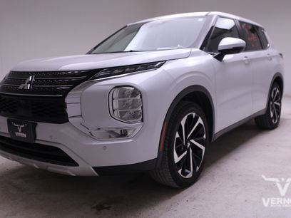 Used 2024 Mitsubishi Outlander SE