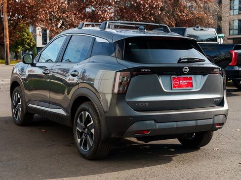 New 2026 Nissan Kicks SV w/ SV Premium Package image 4