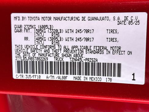 Used 2025 Toyota Tacoma SR5 AWD/4WD image 28